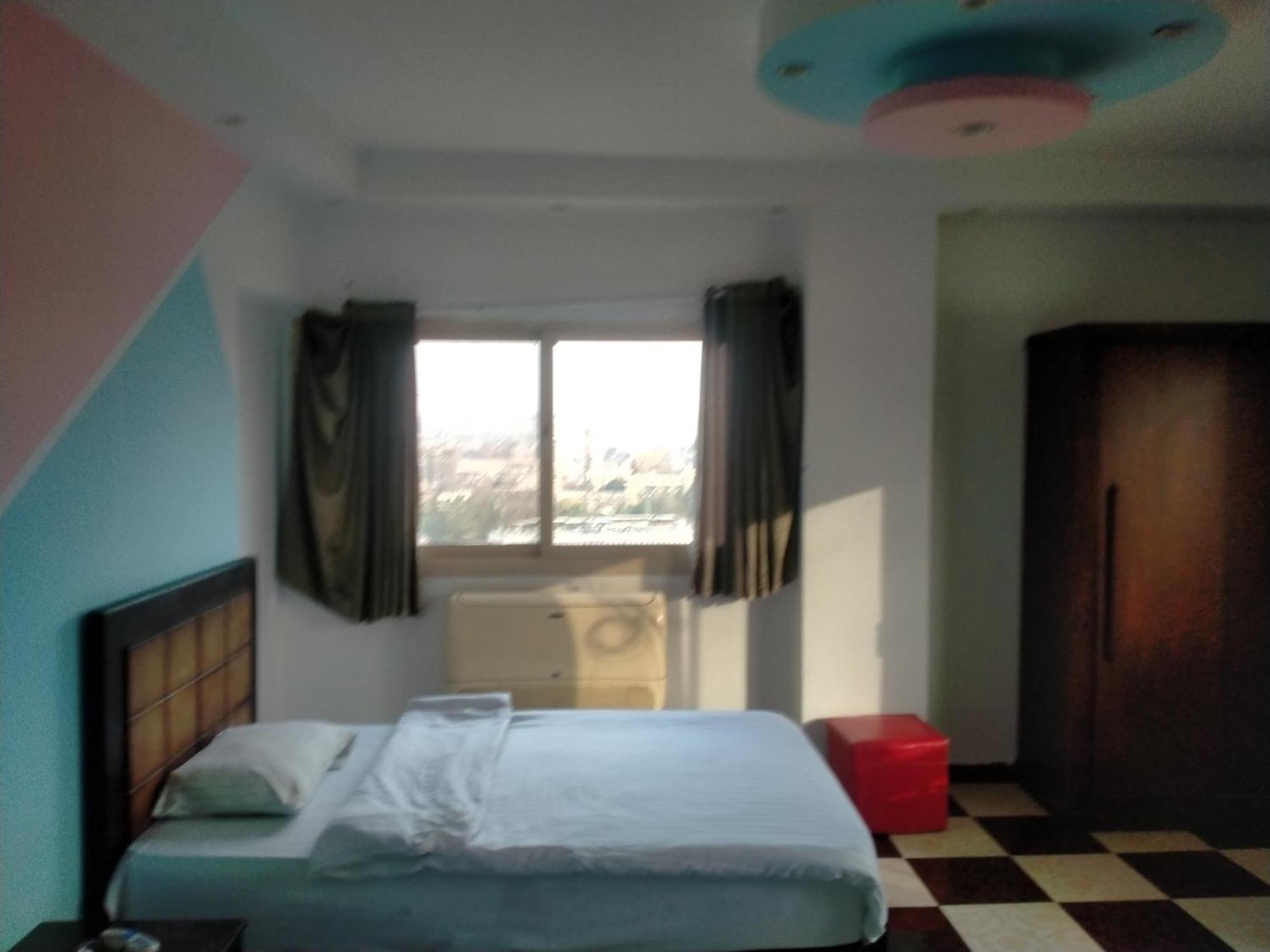 Jasmine Nile Sky Cairo